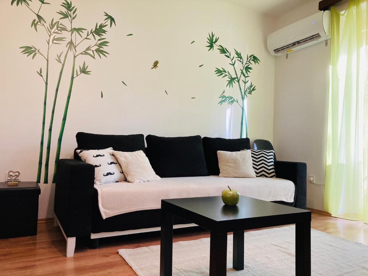 Like Apartman Еґер Екстер'єр фото